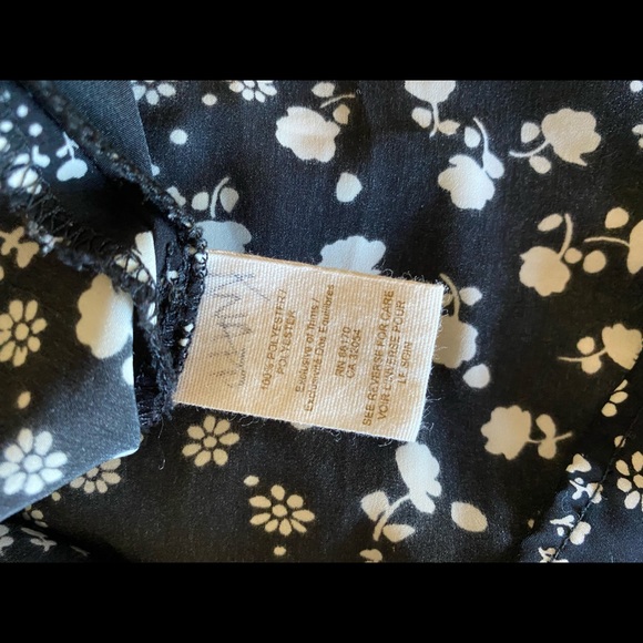 Free People Black Ruffle Sleeve Dress White Floral Pattern Size 2 - Picture 8 of 9